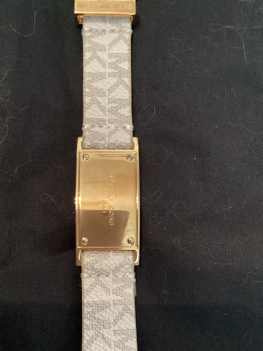 Michael Kors White Leather Strap Bracelet with Gold Plaque - Picture 6 of 7